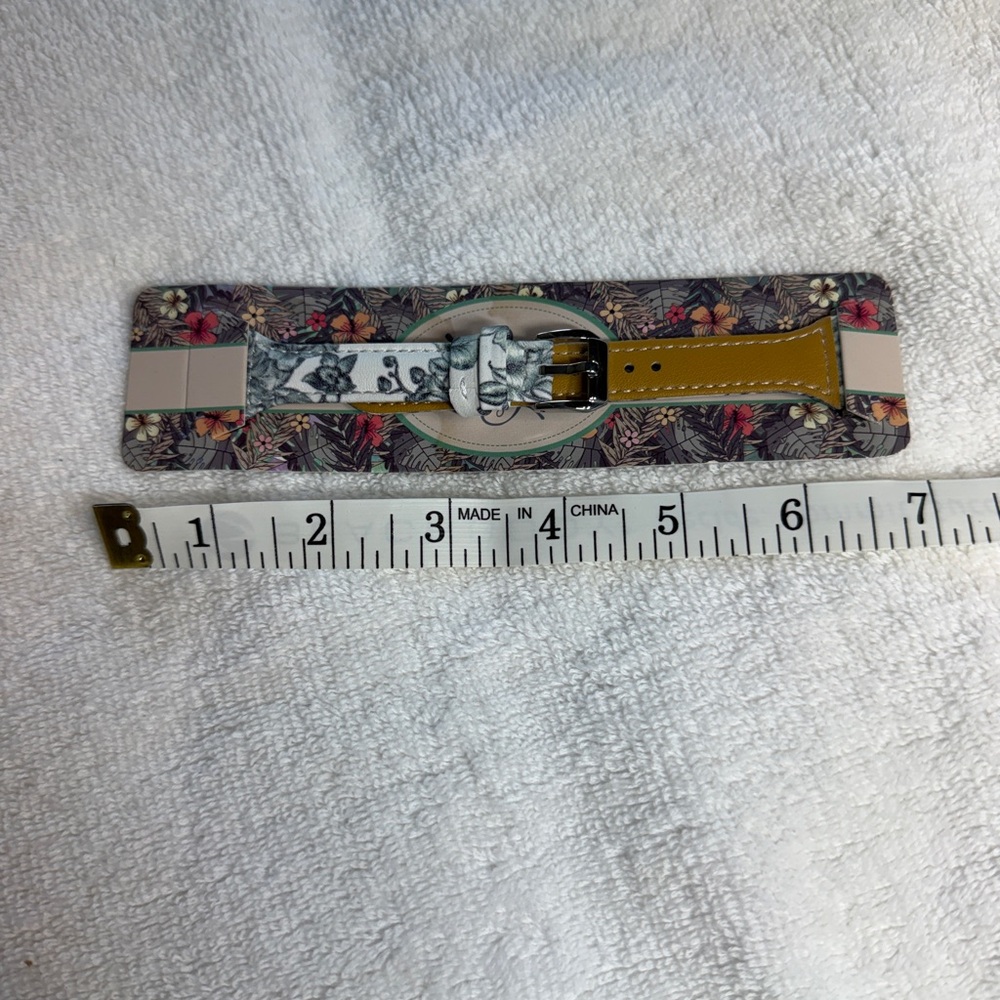 Women's Floral Watch Strap Replacement unbranded. For smart watch. Not leather
